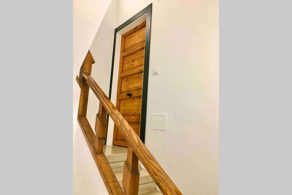Loft De Diseno Con Balcon Leilighet Figueres  Eksteriør bilde